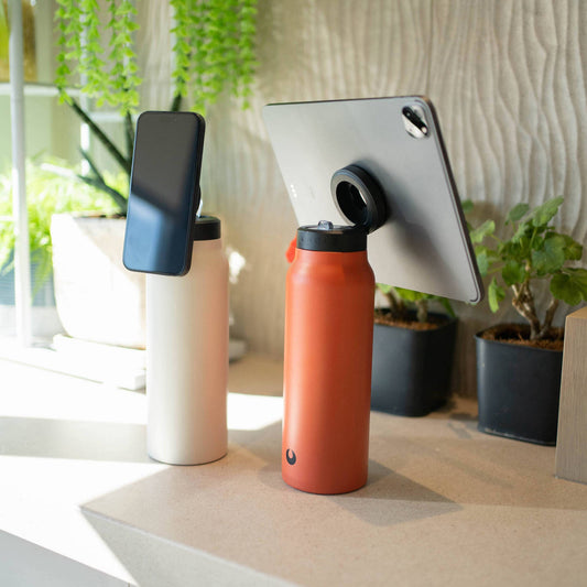 Insulated Water Bottle With MagSafe